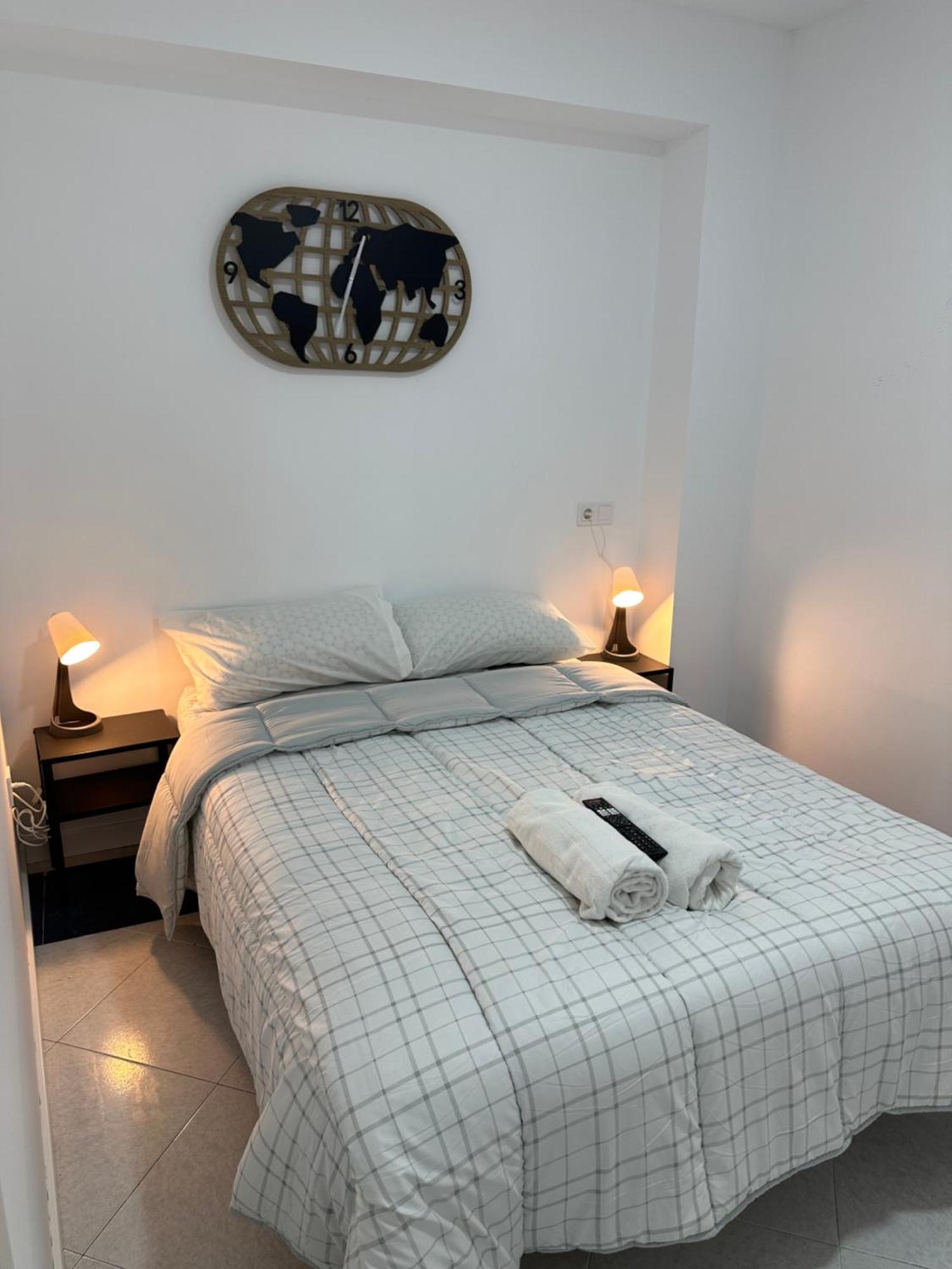 Rooms Mediavilla Madrid Ngoại thất bức ảnh