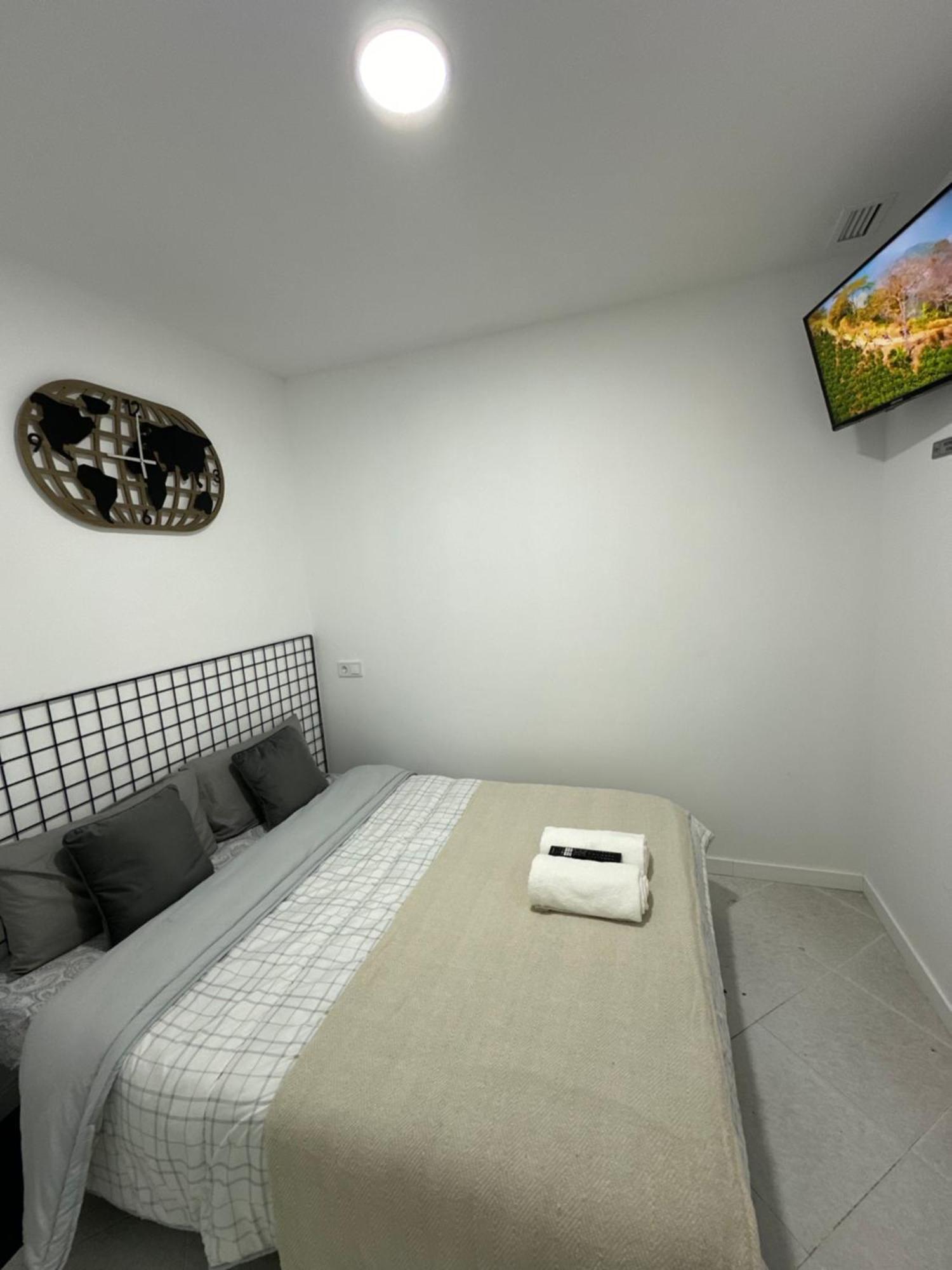 Rooms Mediavilla Madrid Ngoại thất bức ảnh