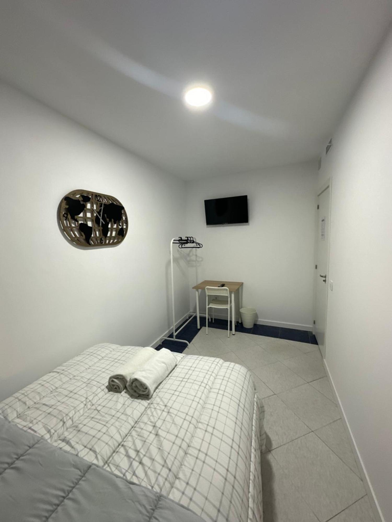 Rooms Mediavilla Madrid Ngoại thất bức ảnh