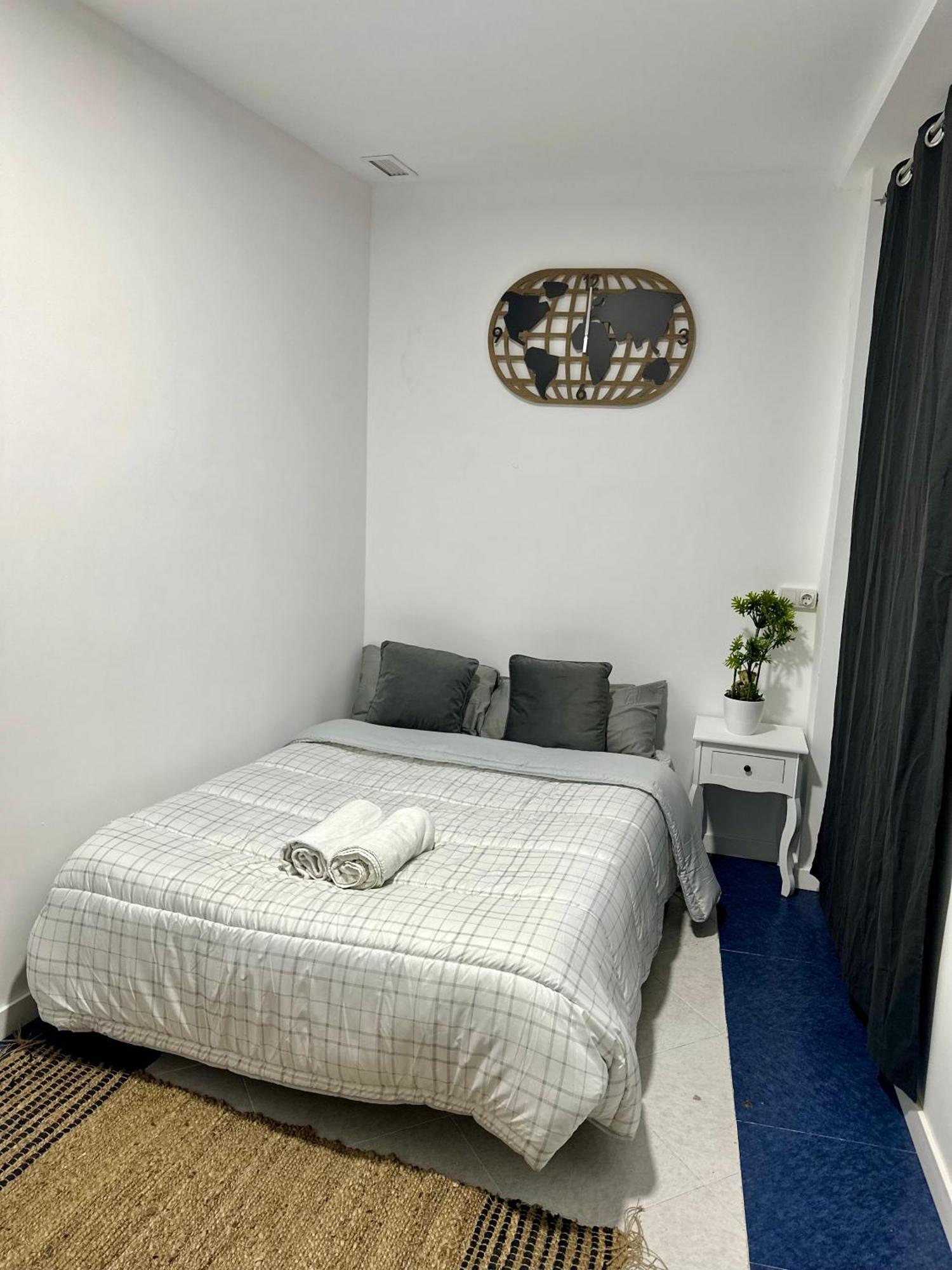 Rooms Mediavilla Madrid Ngoại thất bức ảnh